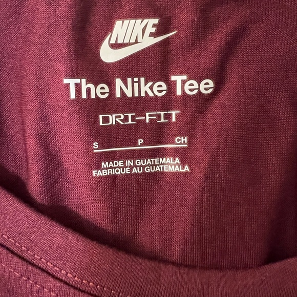 Women’s Nike Dri-Fit Long Sleeve Shirts Lot of 2 Size S, NWT - Picture 3 of 6